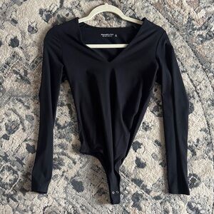 Abercrombie & Fitch Black Long Sleeve V-Neck Bodysuit